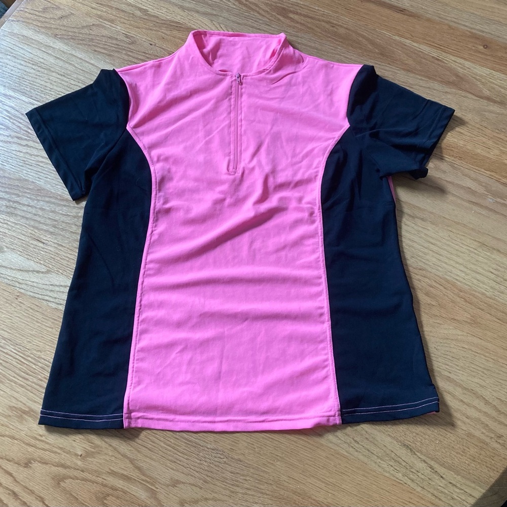 NWOT Pink and Black Short Sleeve Zip-Up Swim Top Rashguard